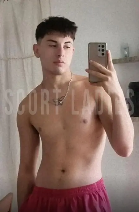 Escort masculino. Hombre fogoso y versátil 
