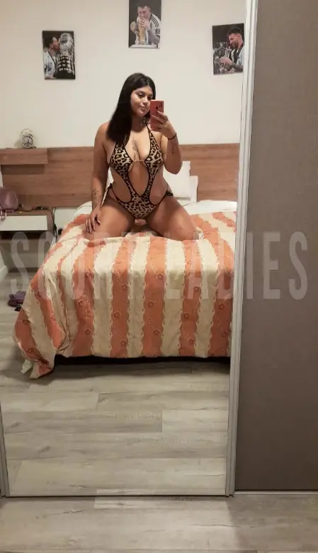 Daiana es una morocha muy linda de Cordoba